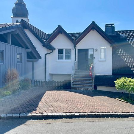 Moderne Ferienwohnung Mit Sonnenbalkon In Fretter Finnentrop Exterior foto